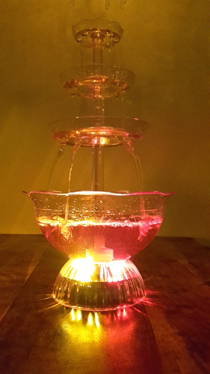 3 niveaus transparante wijn- en cocktailpartyfontein met 5
